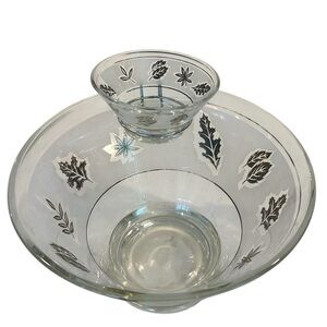 Mid-century Starlyte Chip and Dip Bowls in Silver Leaf